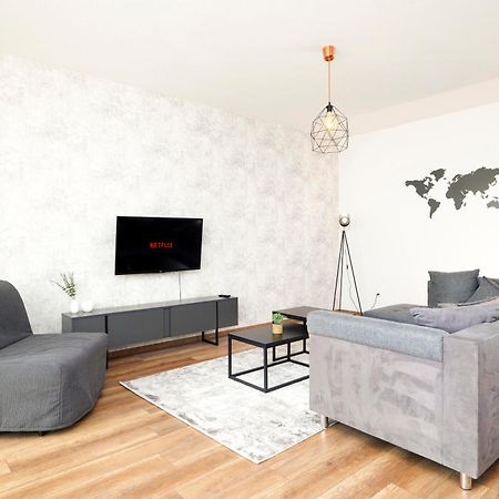 Homeawayhome By The River تشيسكي بوديوفيتسه المظهر الخارجي الصورة