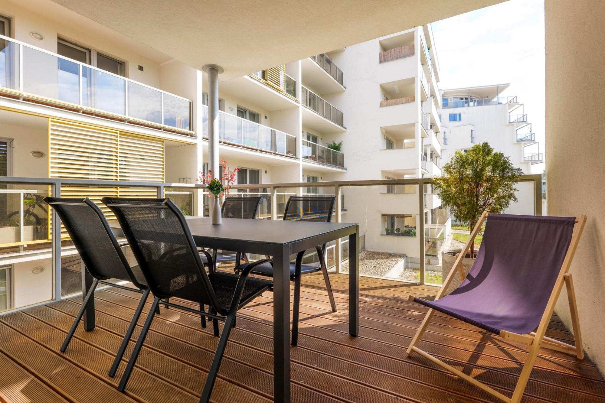 Homeawayhome By The River تشيسكي بوديوفيتسه المظهر الخارجي الصورة